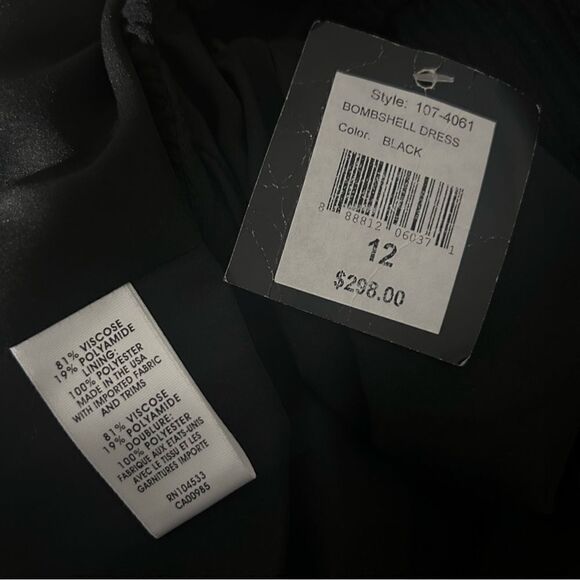 Nanette Lepore
Bombshell Strapless Cutout Cocktail Dress, Black Size 12 NWT - Picture 4 of 5